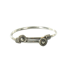 Bracelet &agrave; enroulements et spirales