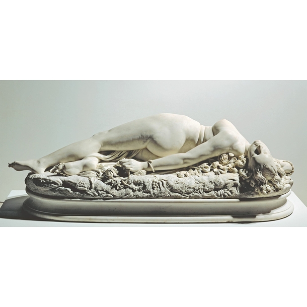 Femme piquée par un serpent Boutiques de Musées