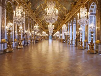 La galerie des glaces (état après restauration en 2007)