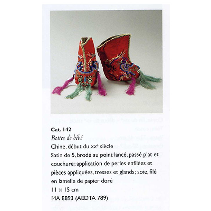 Catalogue de l'exposition Costumes d'enfants, miroirs des grands
