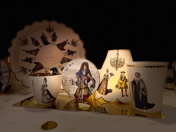 2 Abat-jour de papier pour verres à pied "A la Cour de Versailles"