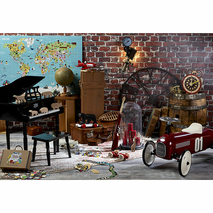 FIGURINE GIRAFE BOIS Figurine en bois d'une girafe inspirée d'une sculpture de François Pompon