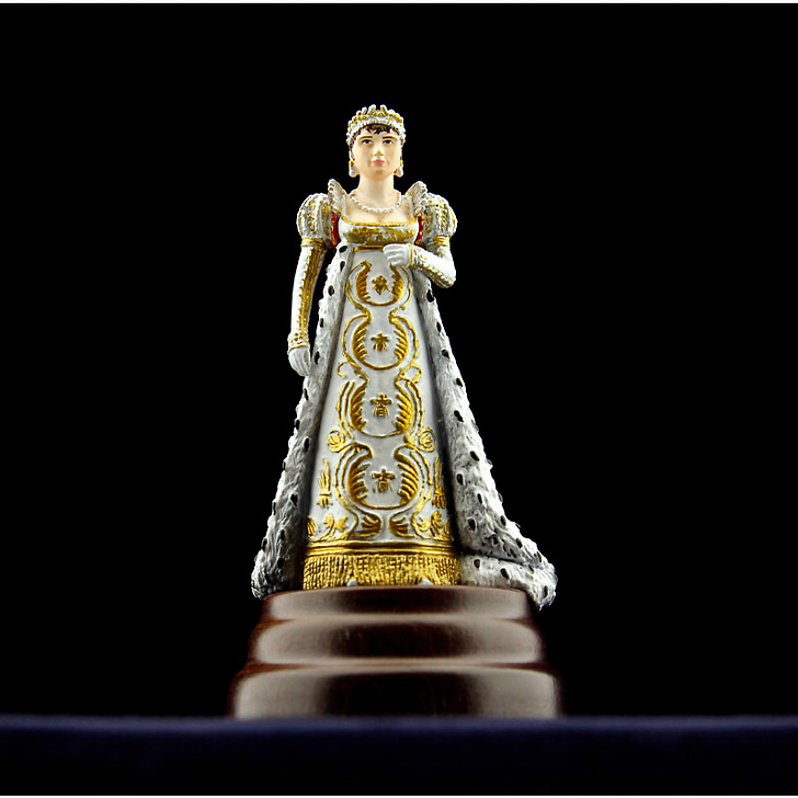 Josephine in coronation costume Figurine - Les Drapeaux de France