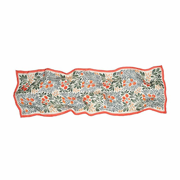Foulard If et arbousier C.F.A. Voysey - V&A
