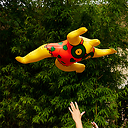 Ballon jaune Niki de Saint Phalle Nana