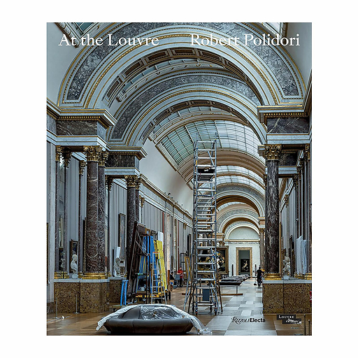 At the Louvre. Robert Polidori (English)