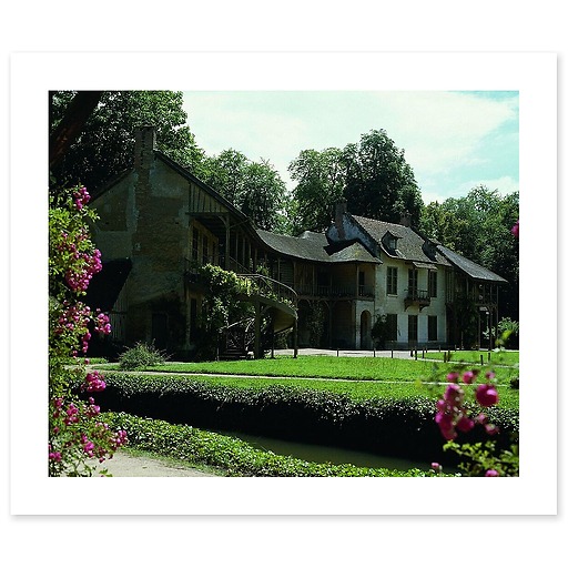 Exterior view of the small Trianon: the Queen's house and the billiards table (art prints)