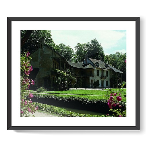 Exterior view of the small Trianon: the Queen's house and the billiards table (framed art prints)