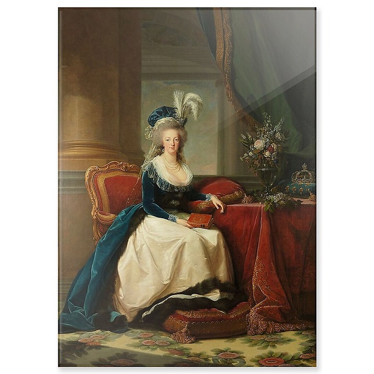 Reine Marie-Antoinette assise, en manteau bleu et robe blanche, tenant un livre à la main (panneaux acryliques)