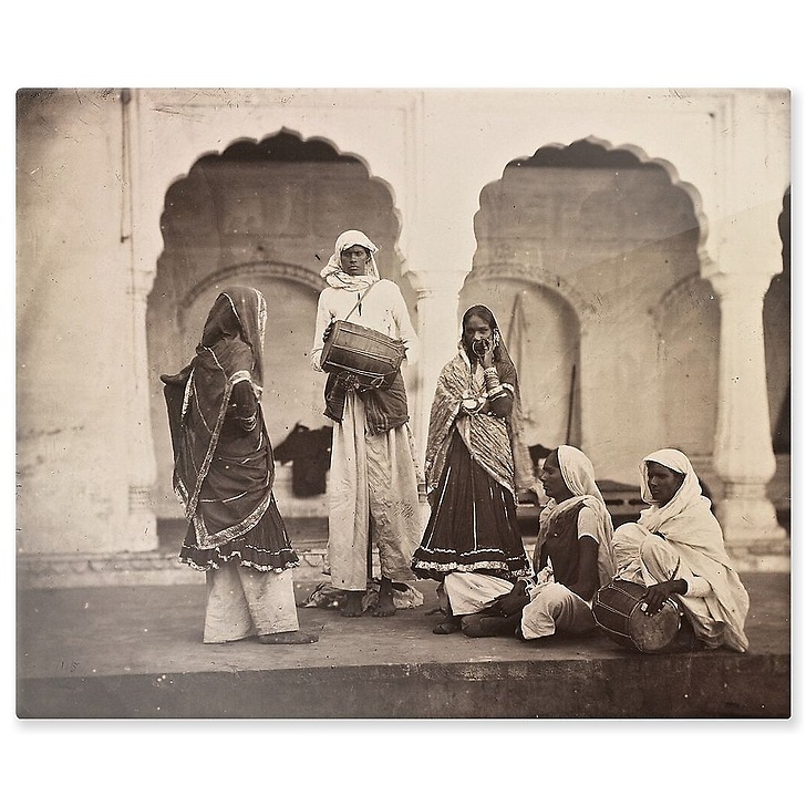 Groupe de hijra, 1870-1880 (aluminium panels)