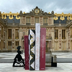 Marie-Antoinette Bookend