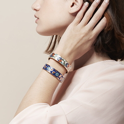 White Cini Flowers Bracelet