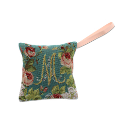 Mini-coussin parfumé vert Monogramme de Marie-Antoinette