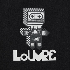 T-shirt Les Écritures du Louvre par M/M (Paris) - Noir