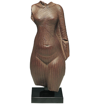 Female torso identified as Nefertiti