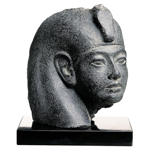 Tête de Toutankhamon
